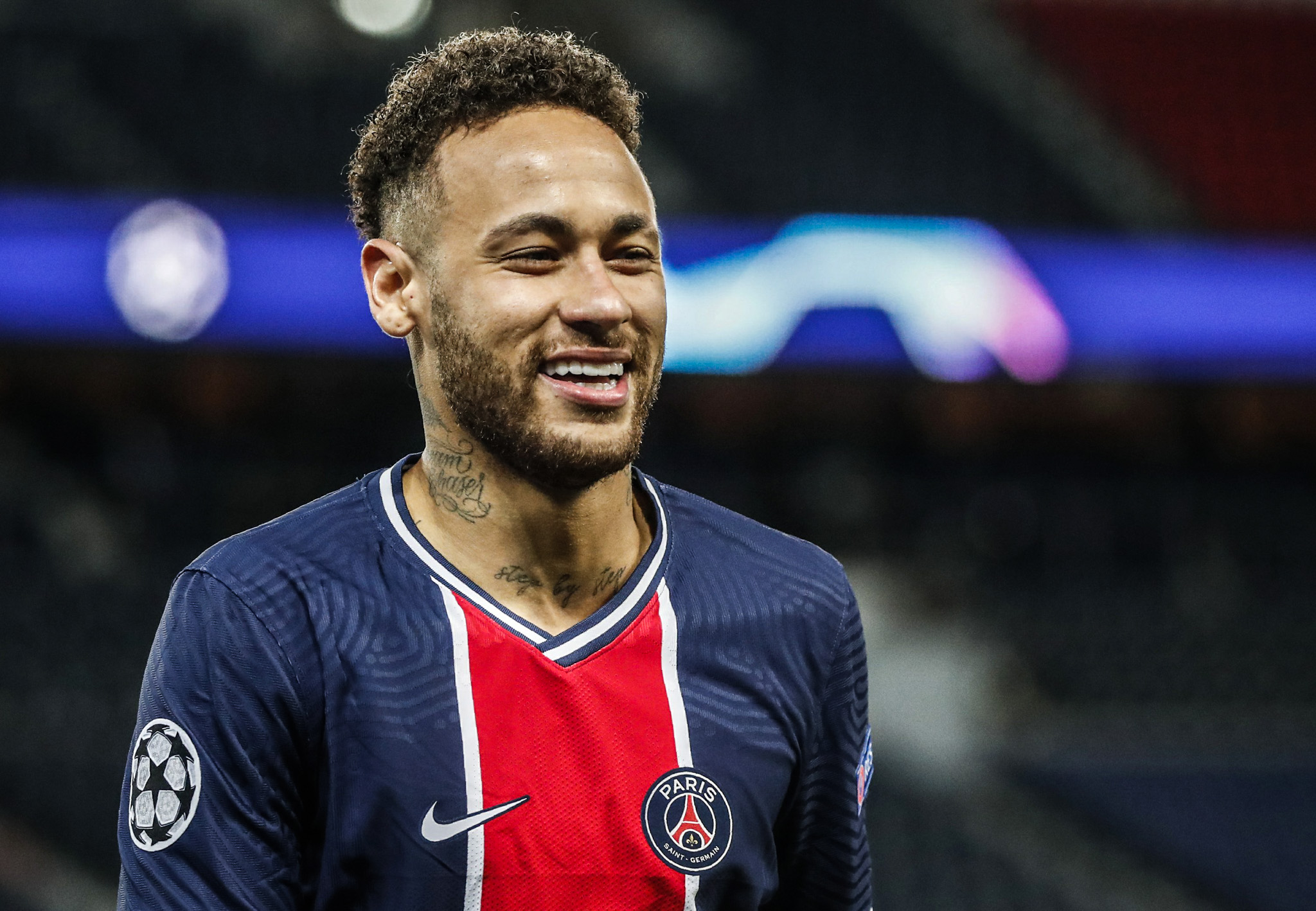 Neymar bị điều tra về việc tấn công tình dục một nhân viên nữ của Nike