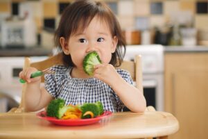 Một số lưu ý để cung cấp đủ chất dinh dưỡng cho bé 1-3 tuổi